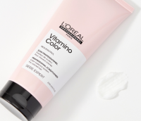 Кондиционер для окрашенных волос - Loreal Vitamino Color Smoothing Conditioner (Витамино Колор Кондиционер) 200 мл