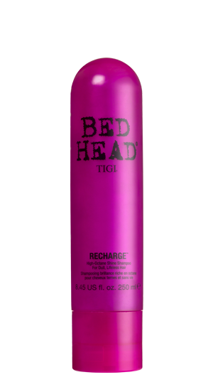 Шампунь для придания блеска волосам - Tigi Bed Head Recharge Shampoo 250 мл